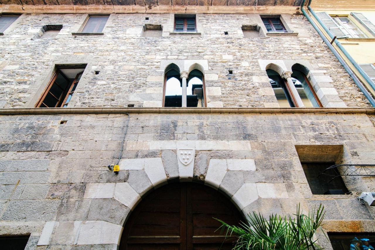 Apartamento Palazzo Del Pero - The House Of Travelers Como Exterior foto